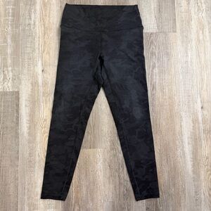 Fleo Women’s El Toro 25” High Waisted Legging Camo-size Large